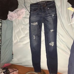 american eagle ripped jeans !